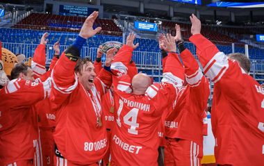 Команда Политика стала победителем FONBET Кубка Росконгресса по хоккею