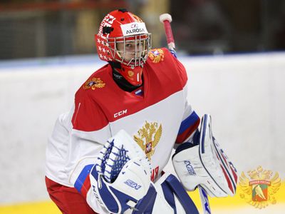 Ярослав Аскаров, вратарь СКА. 11-й номер драфта НХЛ в 2020 году. Серебряный призер молодежного чемпионата мира по хоккею 2019/20 в Чехии.